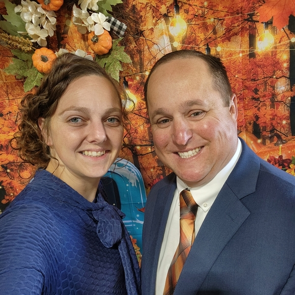 Meet your Posher, Elizabeth - Picture 5 of 6